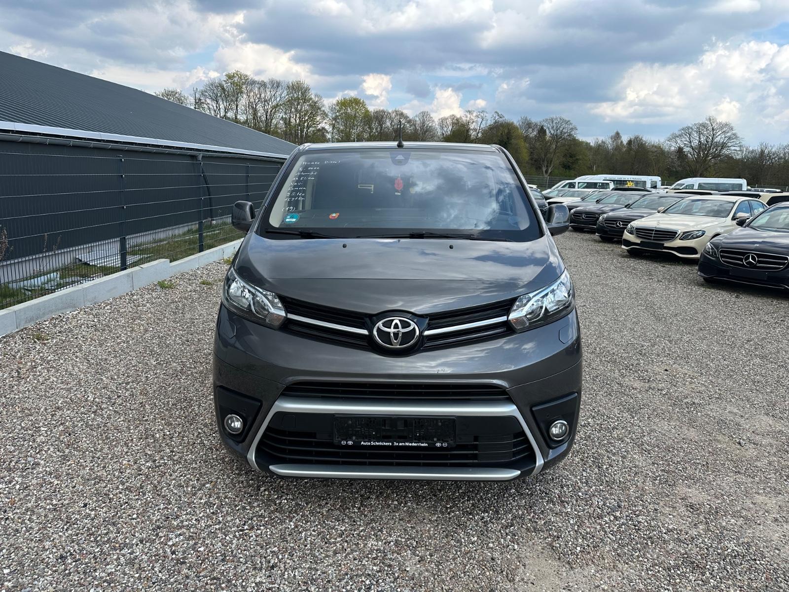 Toyota Proace (Verso) 2,2-l-D Comfort 9-Sitzer