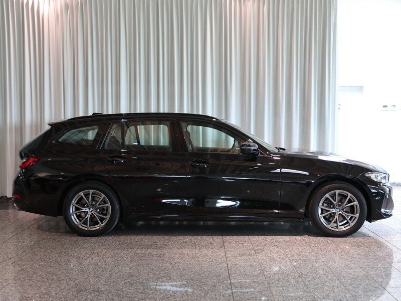 BMW 320d xDrive Tour. AHK HarmKar. Memo. LED LKHZ foto 2