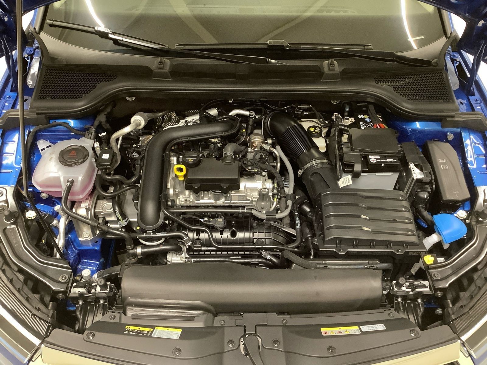 Kamiq Essence 1.0 70 kW 5-Gang VORBER AHK