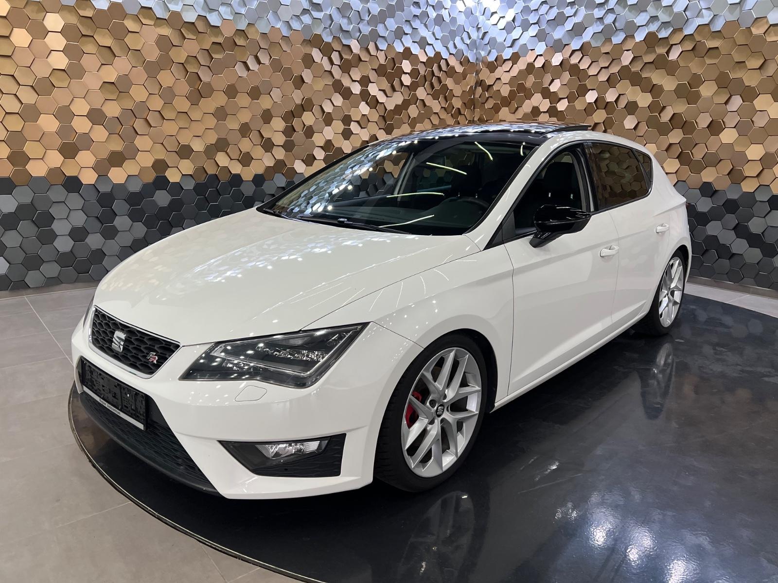 Seat Leon FR /Panorama/Navi/LED/1.Hand/