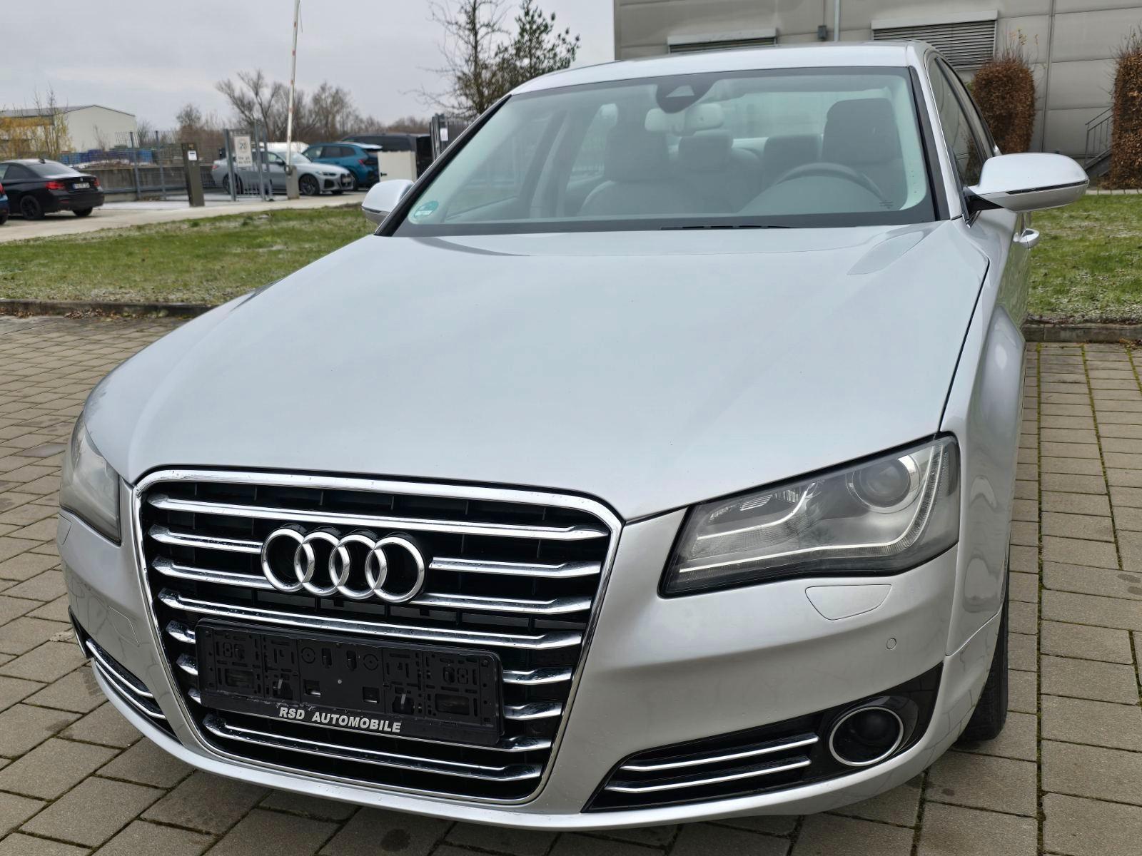 Audi A8 4.2 FSI quattro Komfort Sitze*R-Kamera*