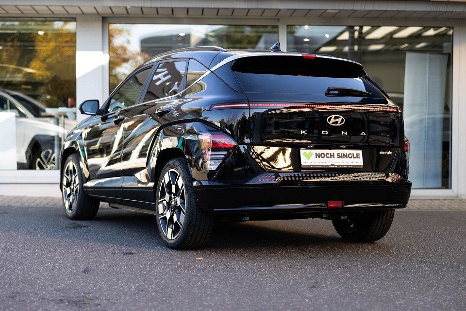 Fahrzeugabbildung Hyundai KONA Elektro 65,4kWh PRIME Leder Assi BOSE 19''