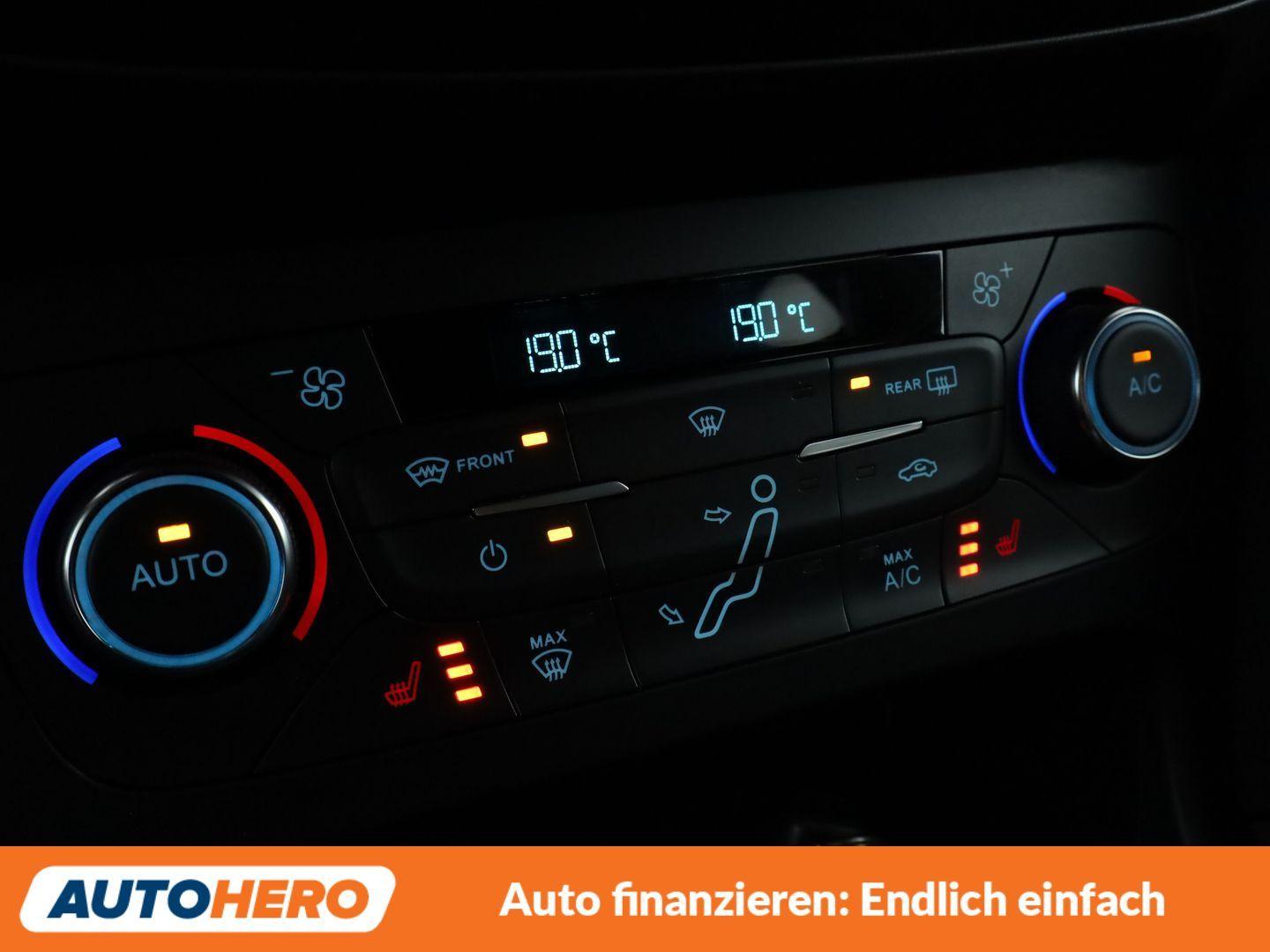 Ford Focus 1.0 EcoBoost ST-Line *NAVI*XENON*TEMPO*PDC