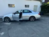 Mercedes-Benz E 220 d AVANTGARDE Autom. AVANTGARDE - Mercedes-Benz E 220 von privat