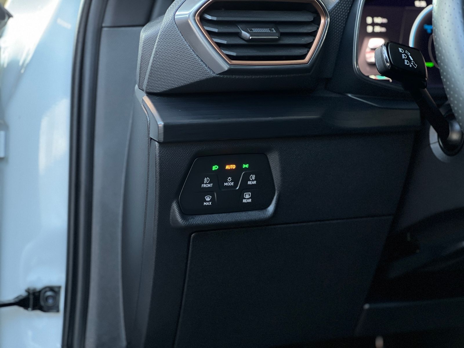 Fahrzeugabbildung CUPRA Leon Lim. VZ e-Hybrid FULL LINK LED NAVI