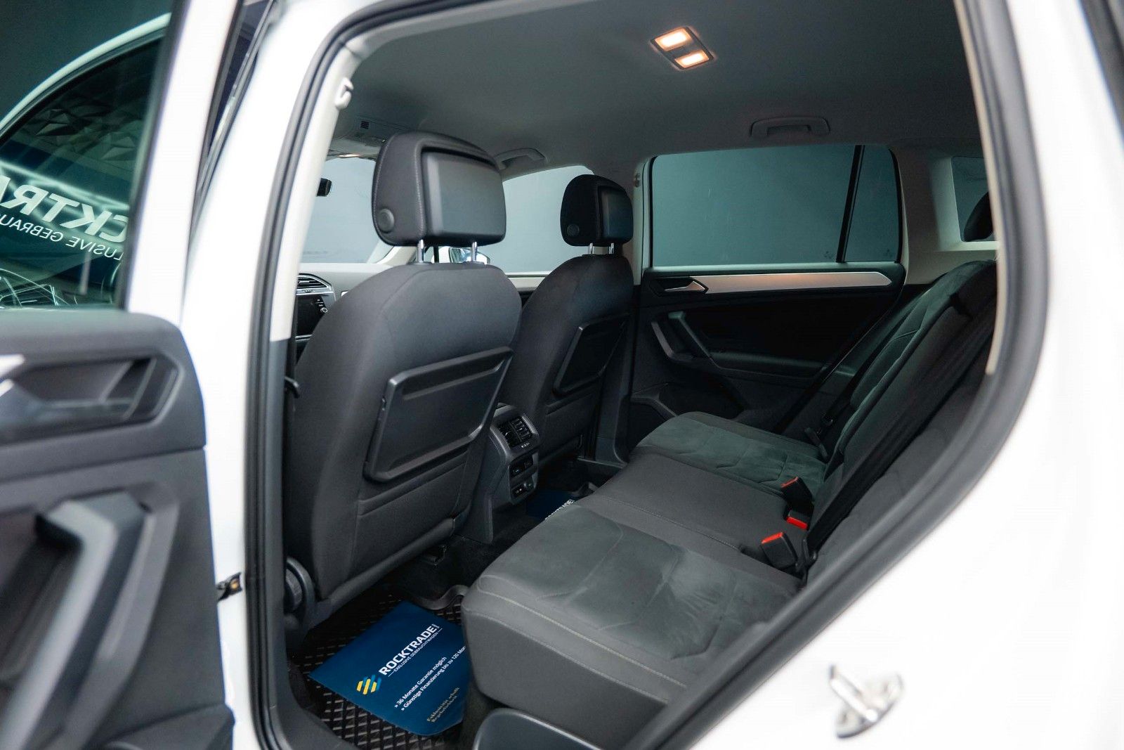 Fahrzeugabbildung Volkswagen Tiguan Comfortline R-Line+ 4Motion *LED*ACC*DAB*
