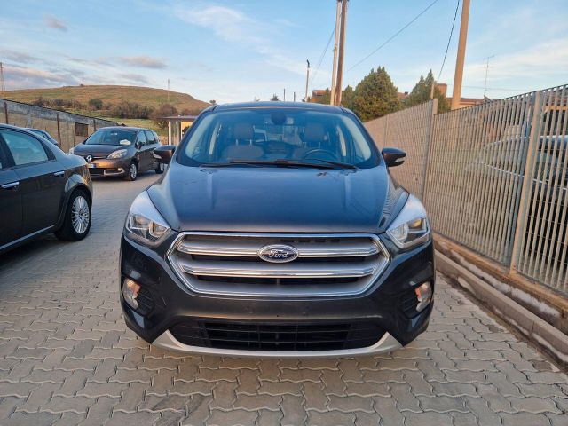 Ford Kuga 1.5 TDCI 120 CV S&S 2WD Powershift Edi