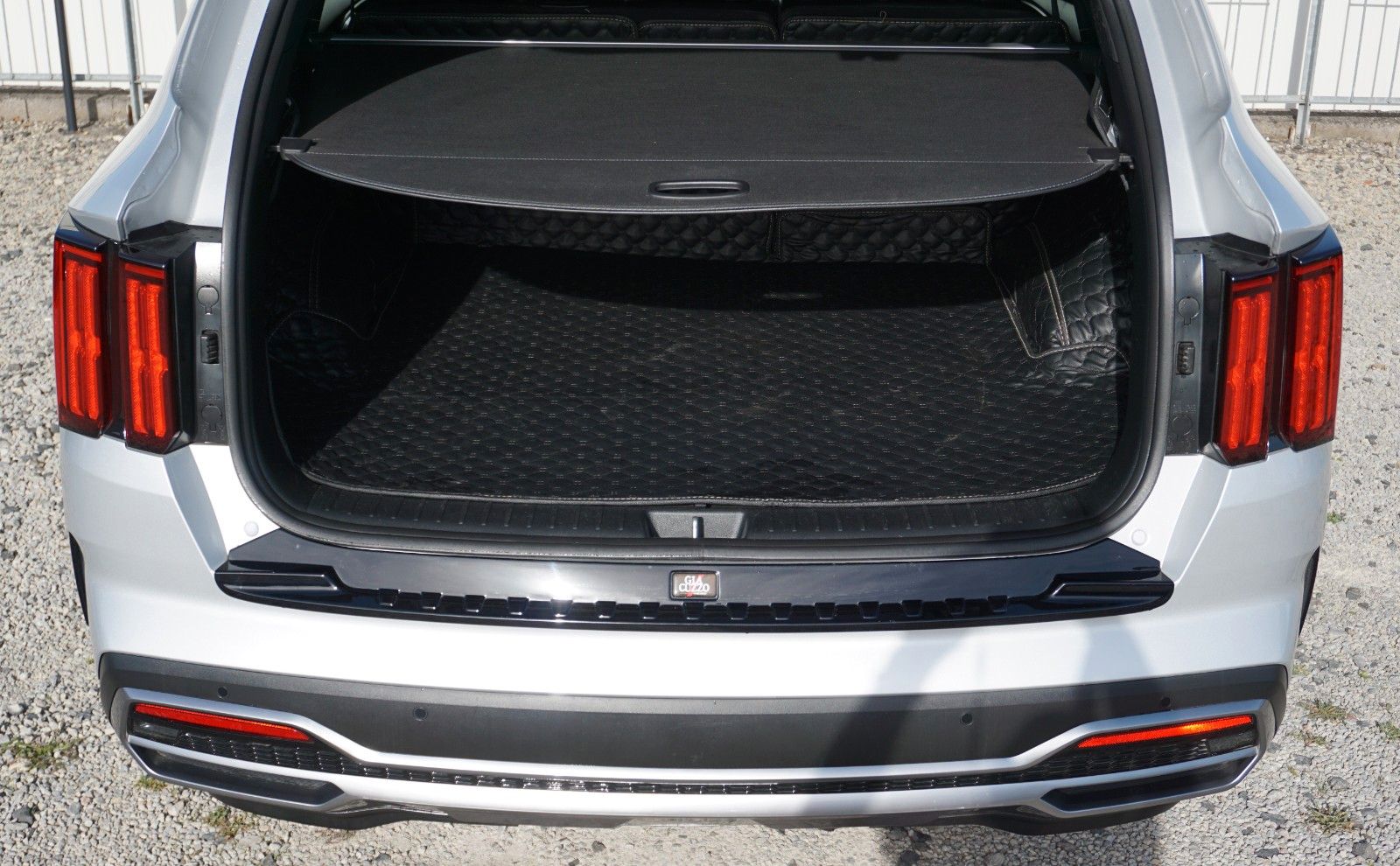 Fahrzeugabbildung Kia Sorento Platinum 4WD,Pano,Kamera,Navi,Leder,Bose
