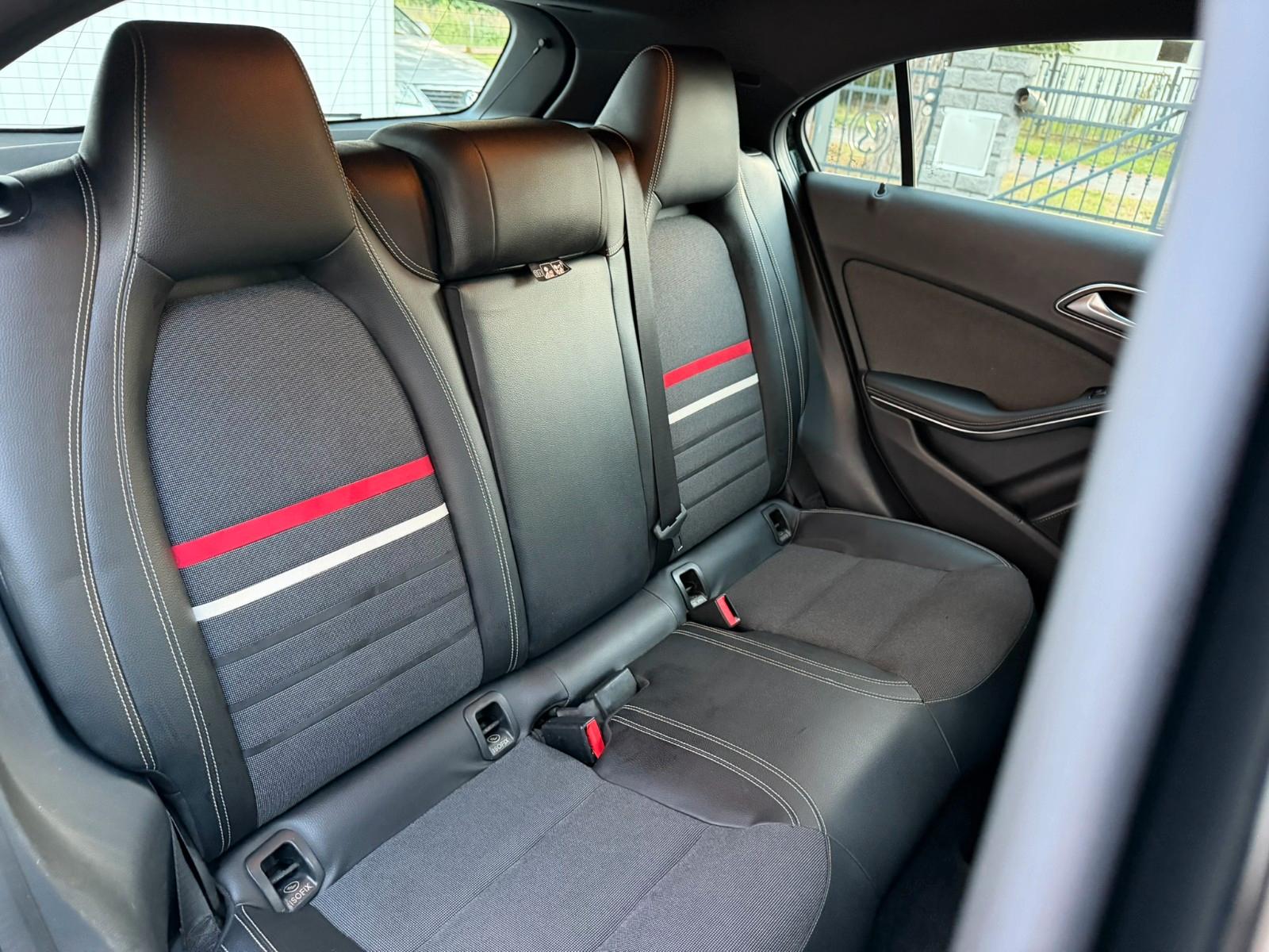 Mercedes-Benz A 180 Style Automatik Xenon Leder BlueEfficiency