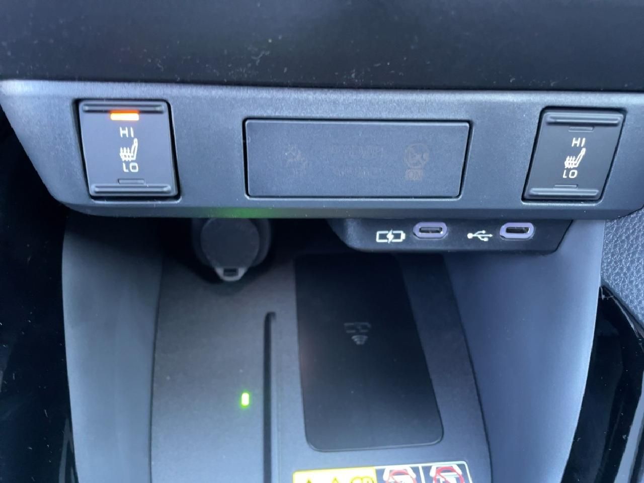 Fahrzeugabbildung Toyota Yaris Hybrid 116 PS Team D + Comfort Paket