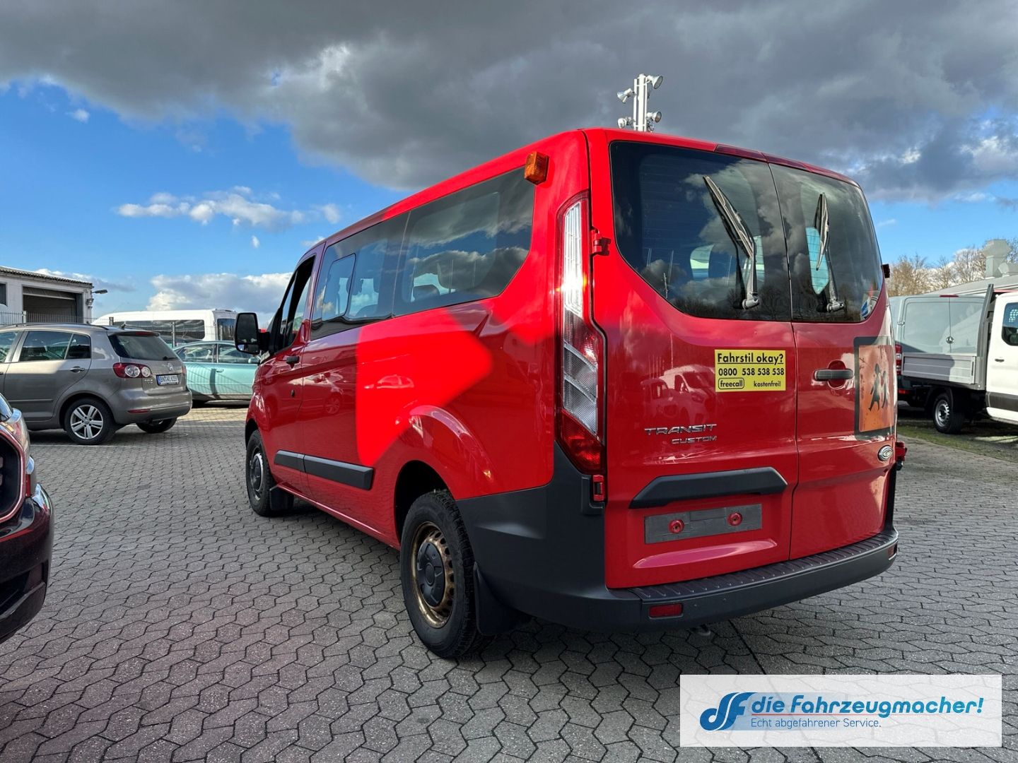 Fahrzeugabbildung Ford Transit Custom Kombi 300 L1 2.2 TDCi *1415