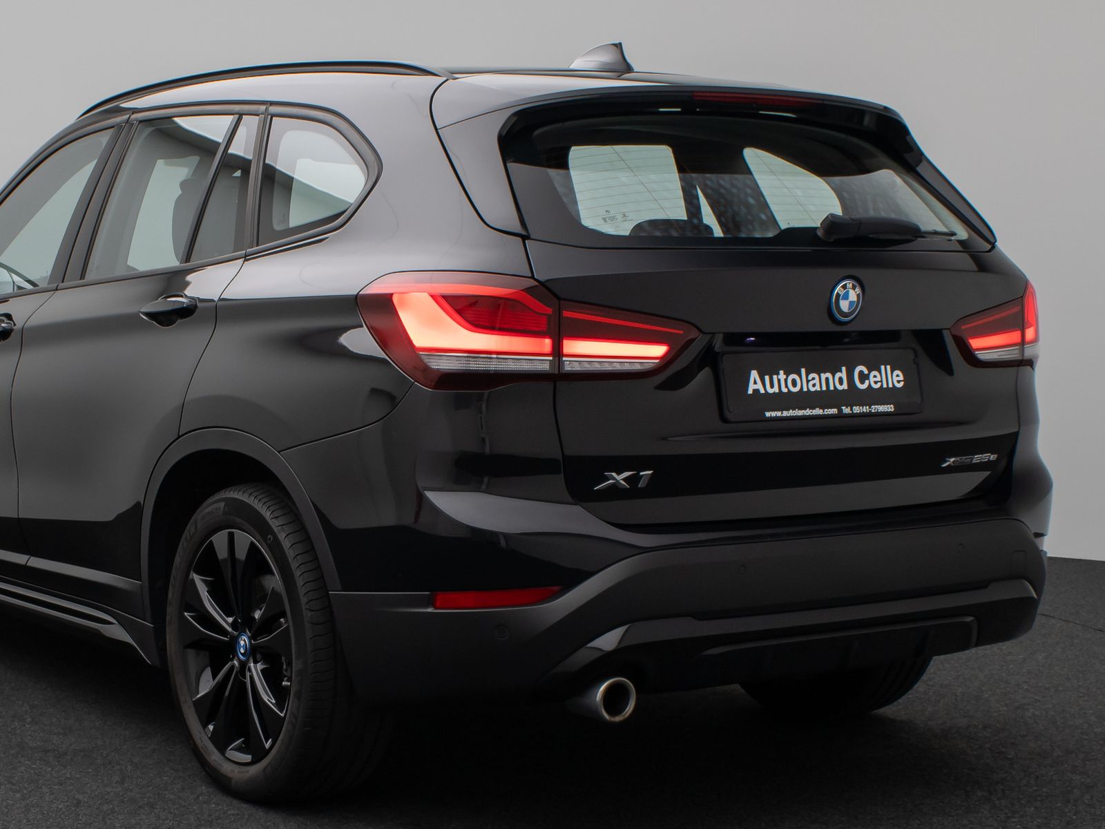 Fahrzeugabbildung BMW X1 xD25e Sport Line Kamera HUD DAB HiFi Komfort