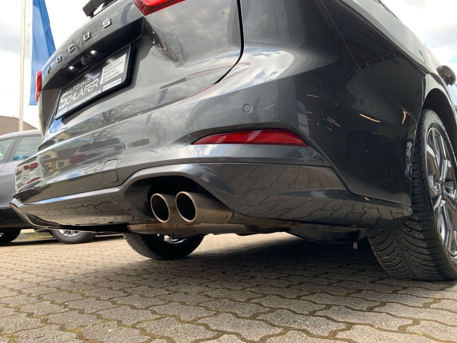 Fahrzeugabbildung Ford Focus 1.0 AT EcoBoost Mild-Hybrid ST-Line S/S Na
