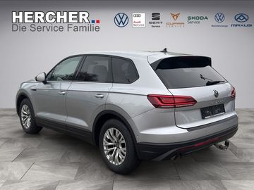 Volkswagen Touareg - 4