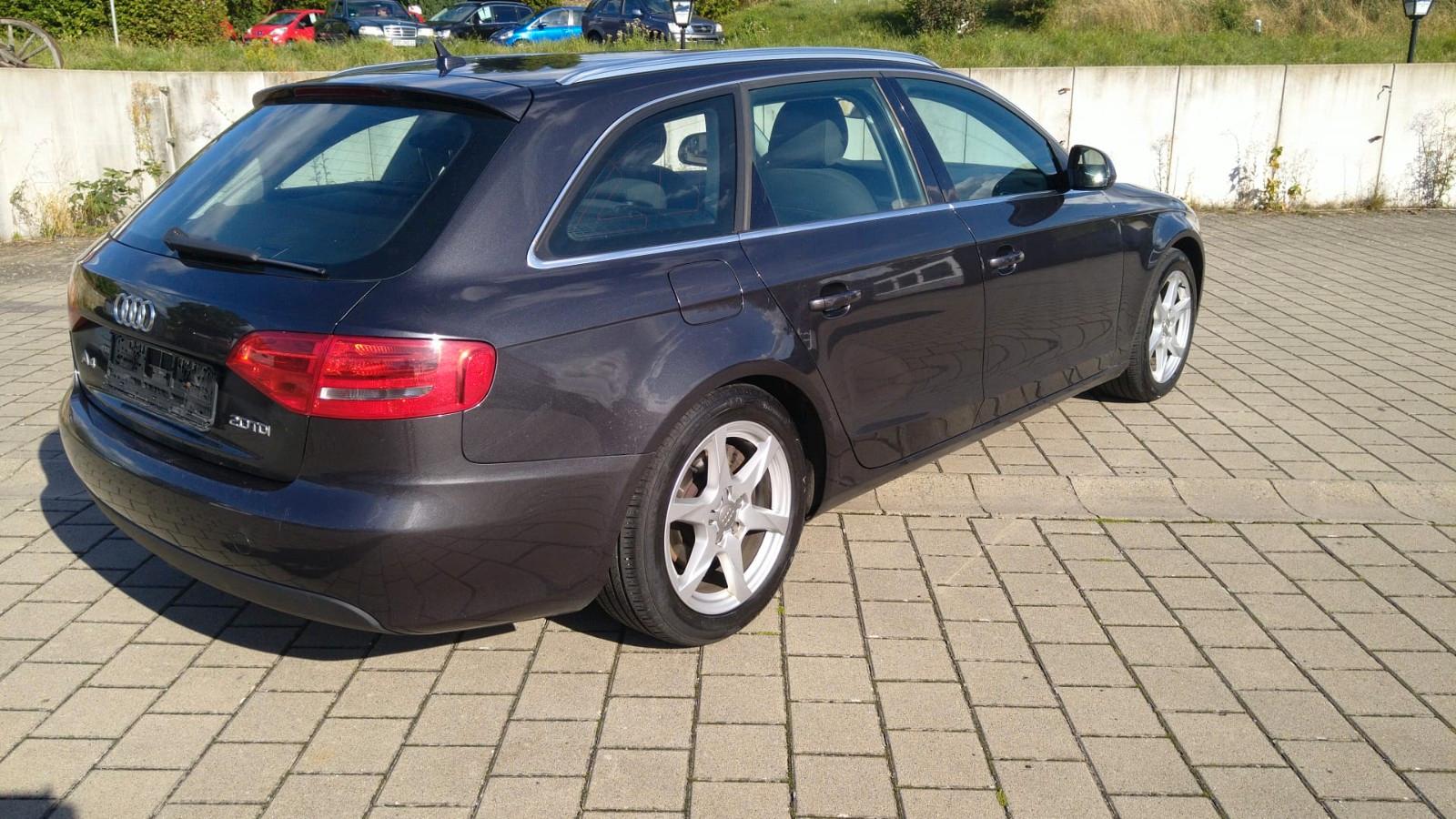 Audi A4 2009 — interior