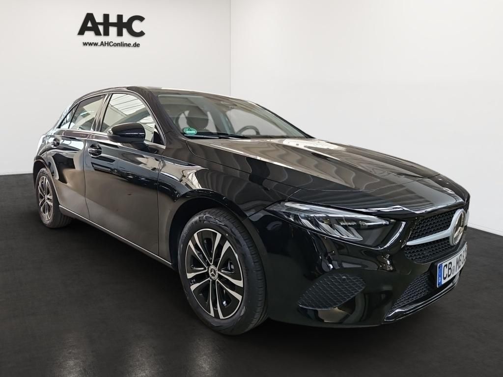 Fahrzeugabbildung Mercedes-Benz A 250 e Kompaktlimousine +ADVANCED+PT+TOTWINKEL+