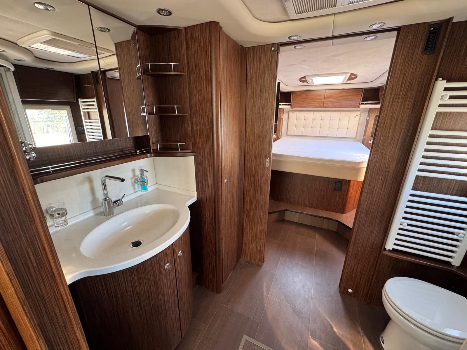 Fahrzeugabbildung Concorde Liner 990 MS Barversion