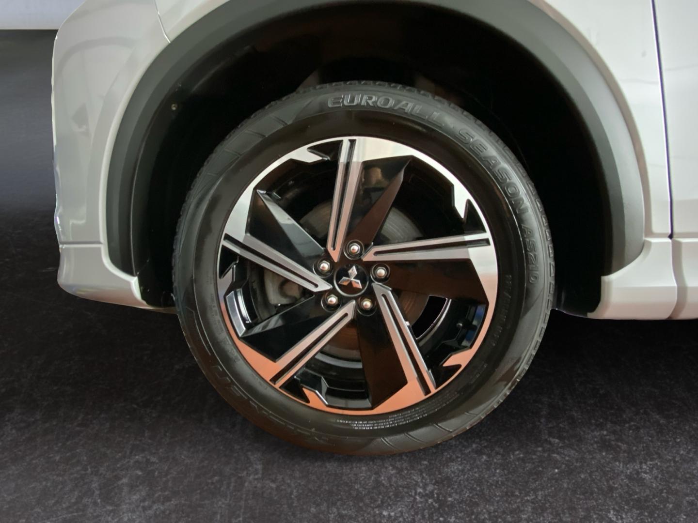 Mitsubishi Eclipse Cross 2.4 PHEV TOP *Allrad*StHz*Pano*360, миниатюра 19