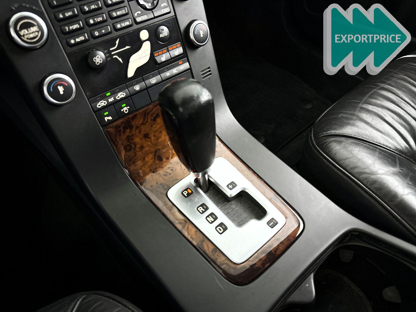 Volvo V70 2008 — photo 15