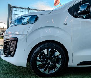 Fahrzeugabbildung Opel ZAFIRA LIFE CROSSCAMP M|AHK|KÜCHE|FLEX|4XBETT