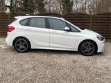 BMW 225i xDrive M Sport LED Navi CarPlay SHZ 1.Hand - BMW 225 Active Tourer in Leipzig