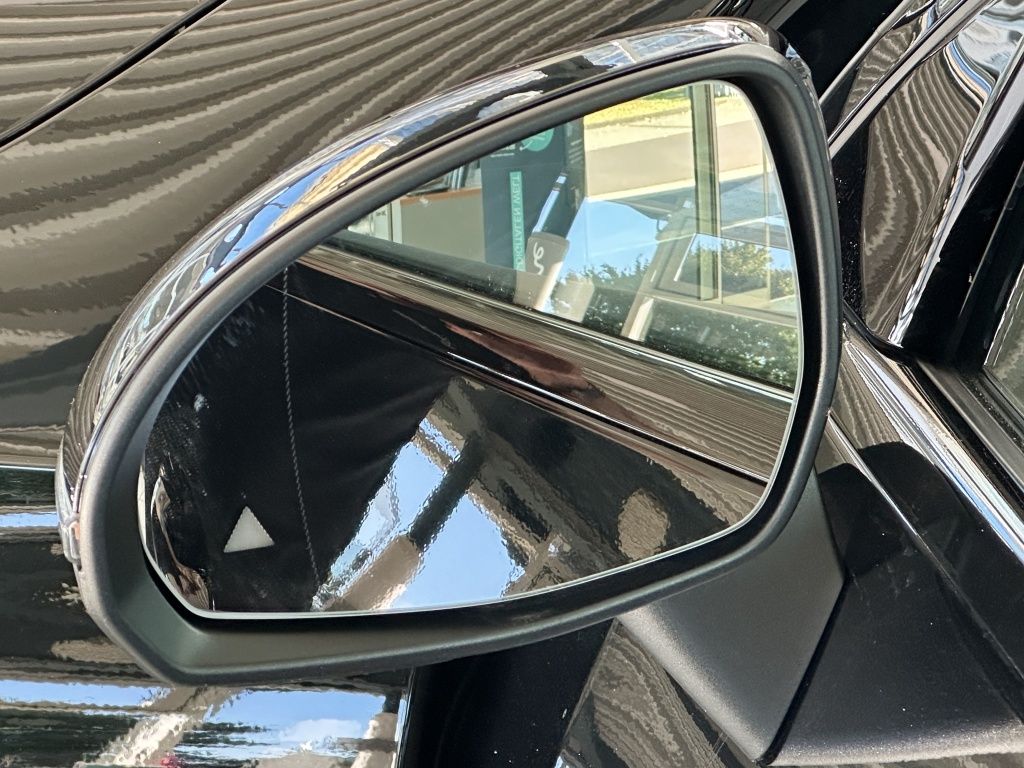 Fahrzeugabbildung Mercedes-Benz GLC 220 d 4M Cp. AMG*NIGHT*RFK*DAB*DIGITAL*19''*