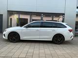Skoda Octavia Combi RS TSI DSG AHK+NAVI+MATRIX+PANO - Skoda Octavia Jahreswagen: Kombi, RS