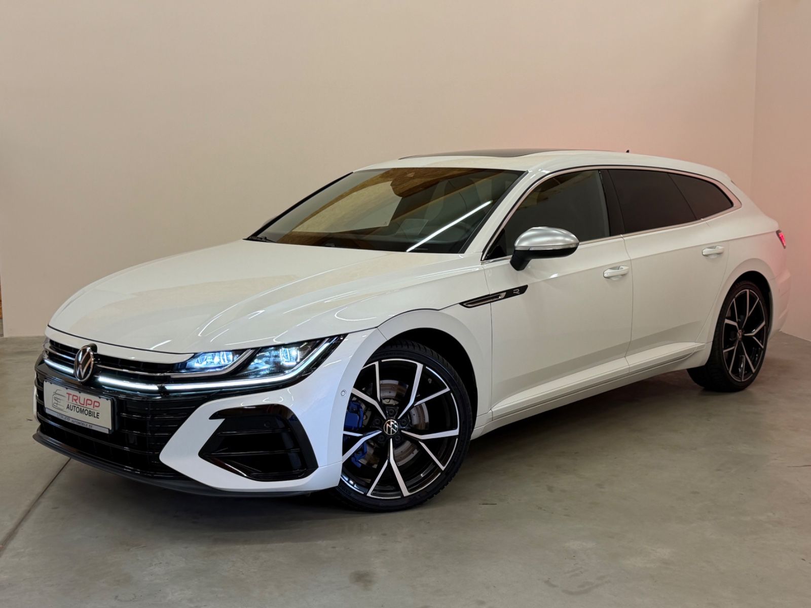 Volkswagen Arteon SB R 4Motion/PANO/AHK/IQ-Light/HUD/R-KAM foto 1