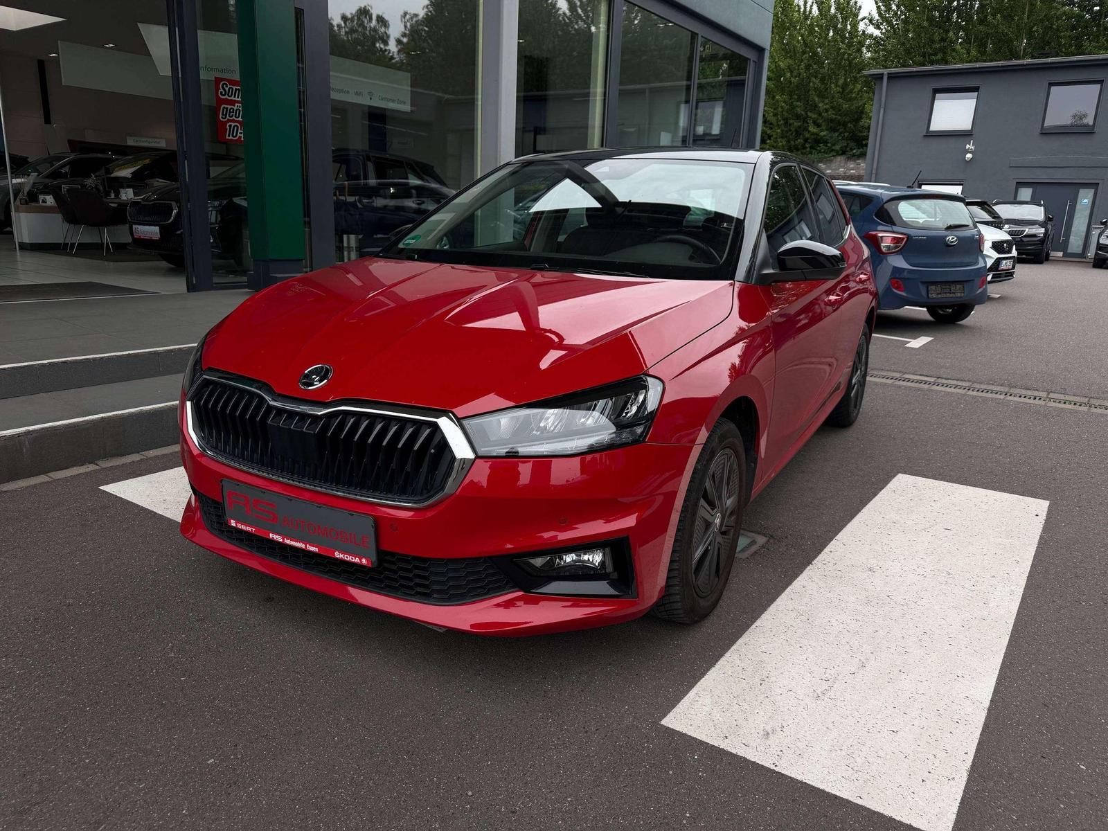Skoda Fabia *PDC vorne + hinten*Kamera*SHZ*