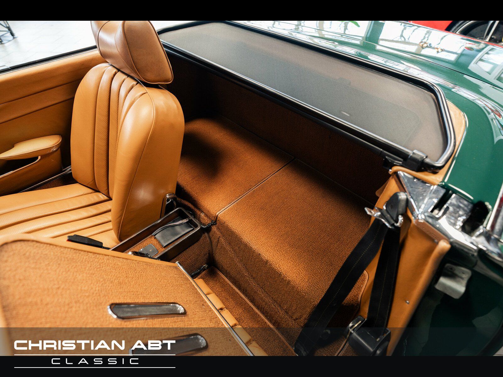 Fahrzeugabbildung Mercedes-Benz SL 280 Pagode