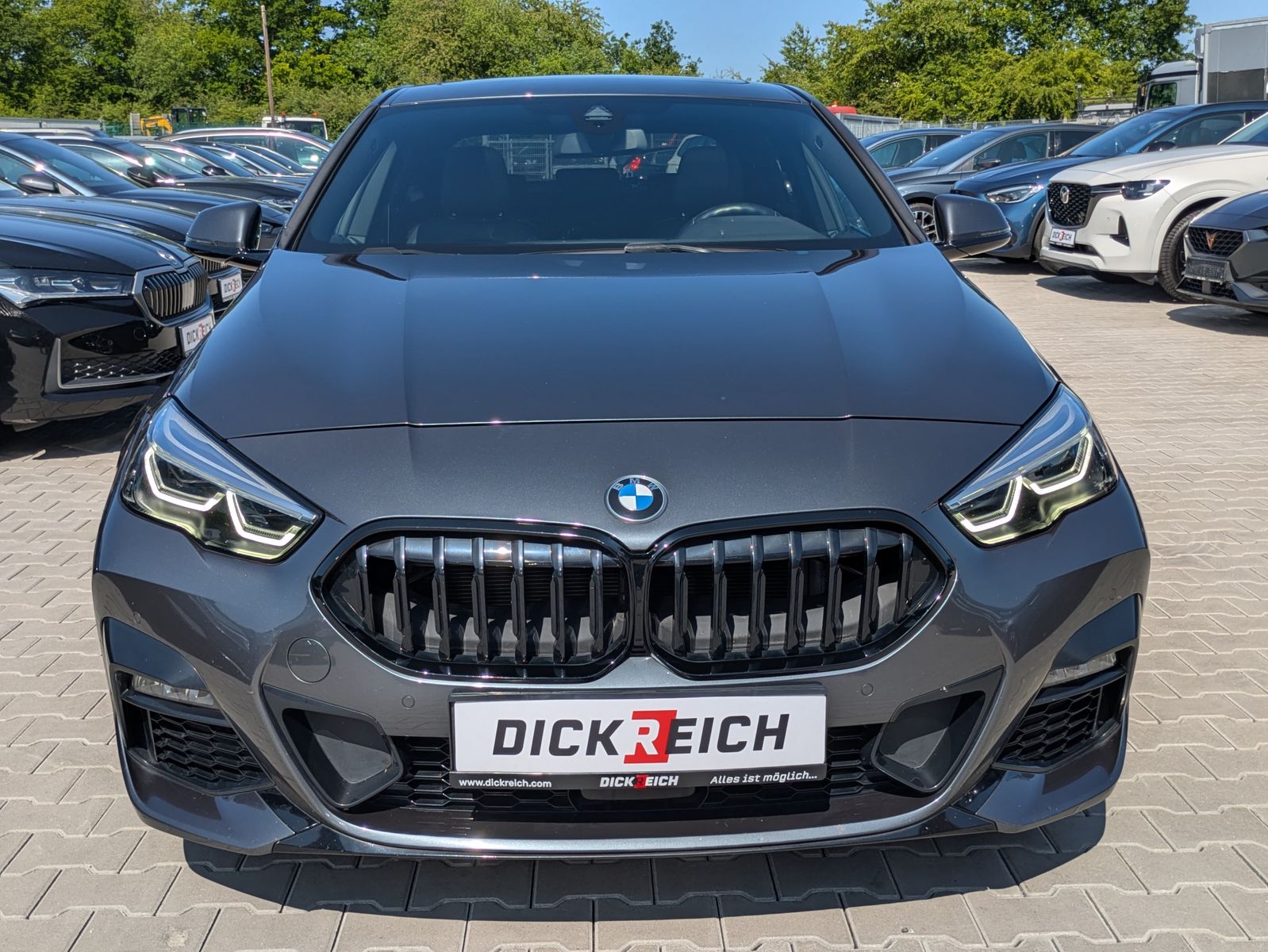 Fahrzeugabbildung BMW 220 d M Sport PANO*LED*H&K*TEMP*KAMERA*SHADOW