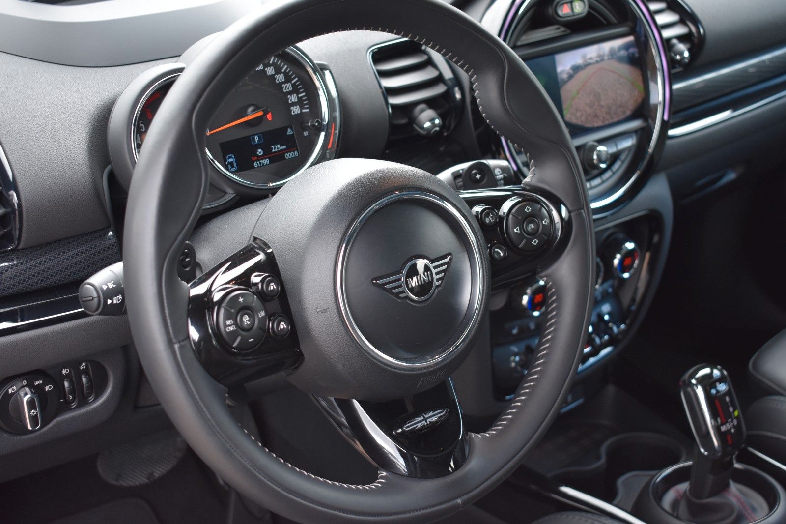 Fahrzeugabbildung MINI Cooper SD Clubman H&K HUD Panorama ACC Leder AHK
