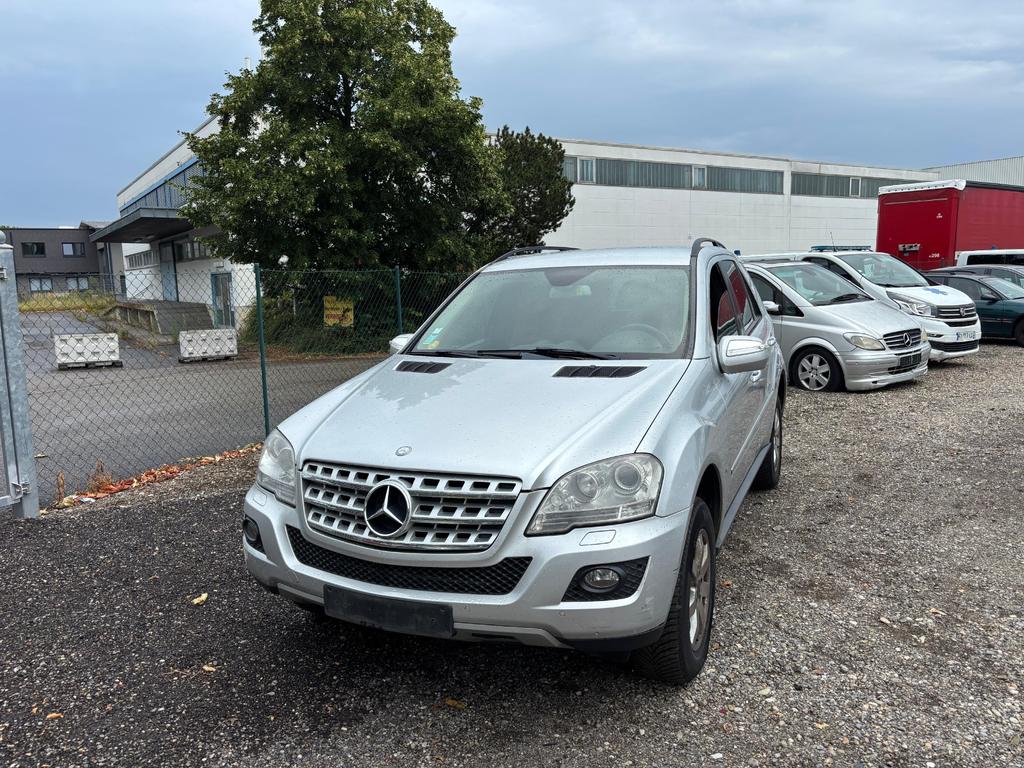 Mercedes-Benz ML 320