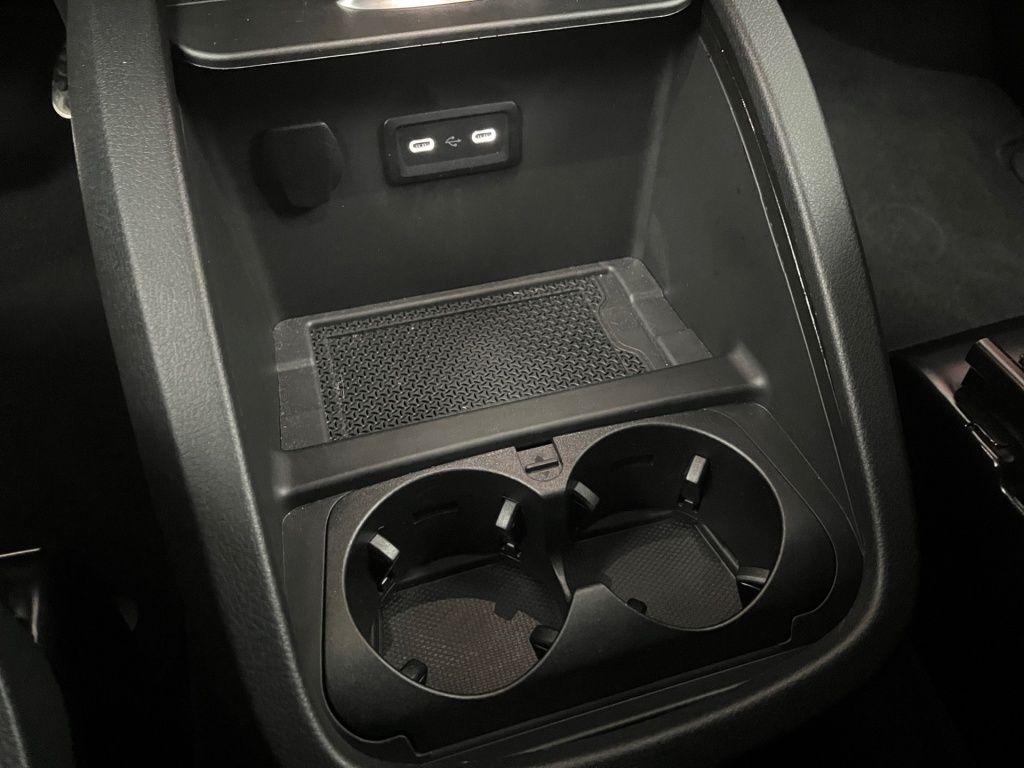 Fahrzeugabbildung Mercedes-Benz V 220 d STYLE Lang BURMESTER EASY-PACK AUGMENTED