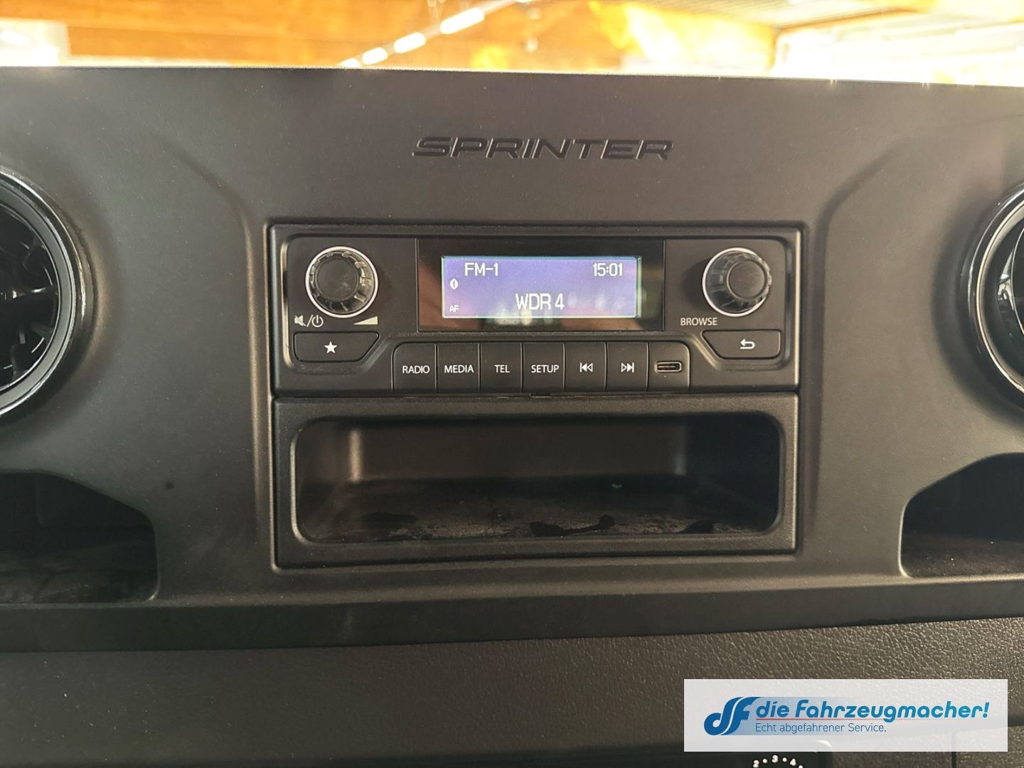 Fahrzeugabbildung Mercedes-Benz Sprinter III Kasten FWD 211 CDI L2 DAB Tel.-Vorb