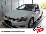 Volkswagen Golf Highline 1.5 TSI Navi Pano ACC SHZ - gebrauchte Limousinen in Esslingen