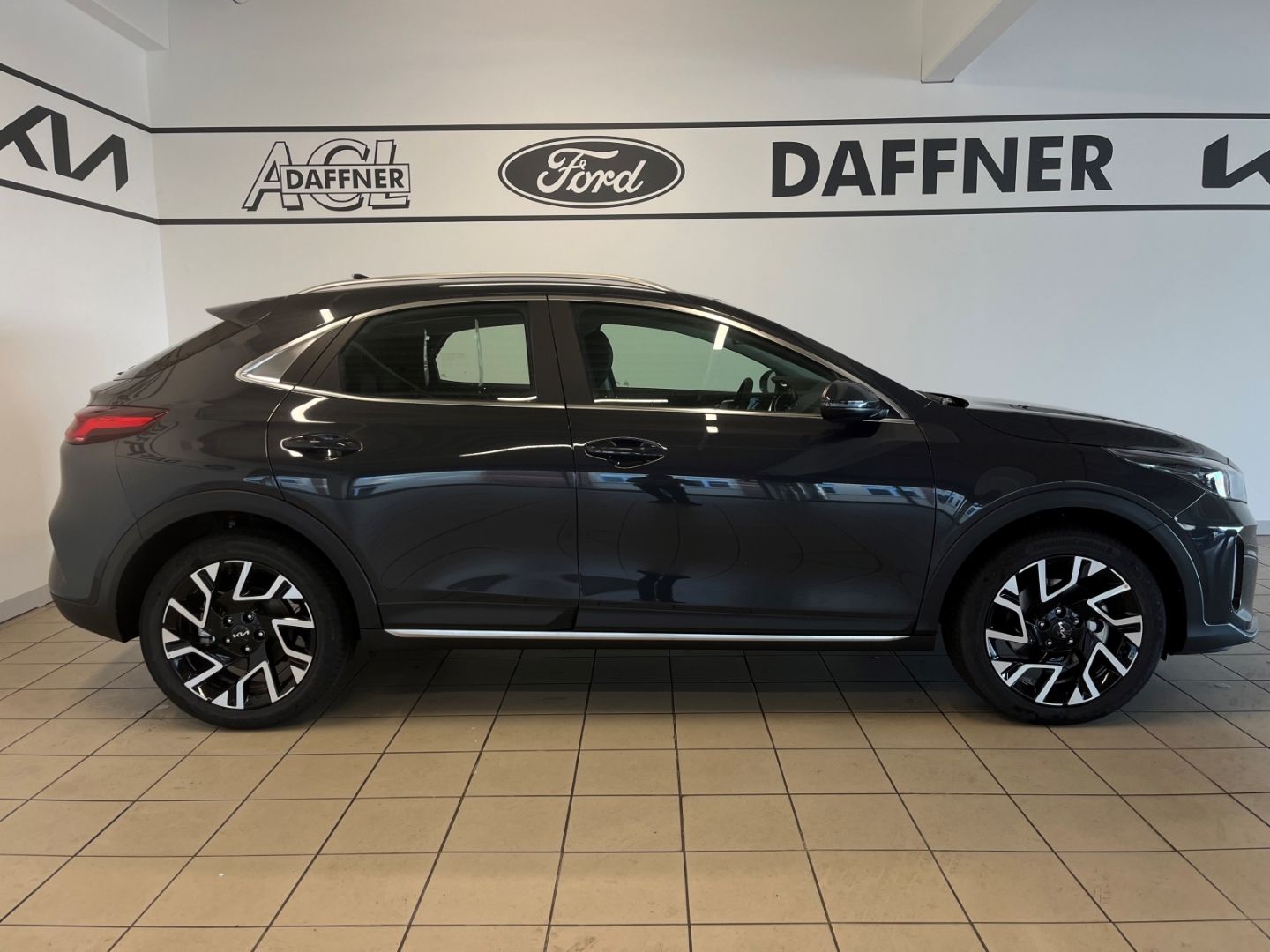 Fahrzeugabbildung Kia XCeed 1.5 T-GDI DCT Spirit JBL totWinkASS Navi