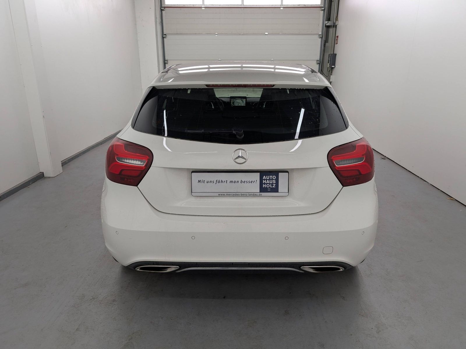 MERCEDES-BENZ A 180 1.6 Urban Navi LED Klima SHZ – Bild 3