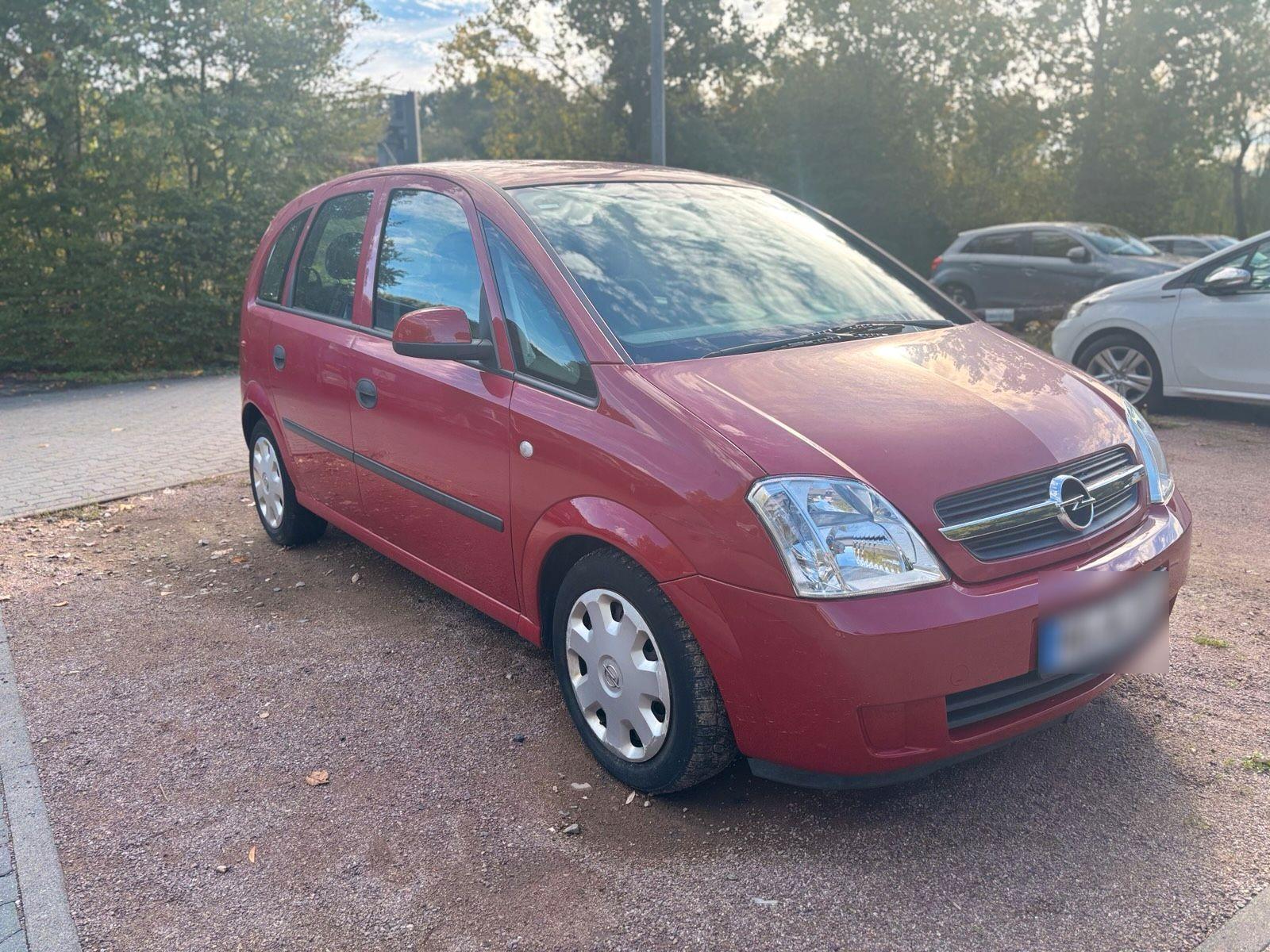 Opel Meriva 2004 — rear view