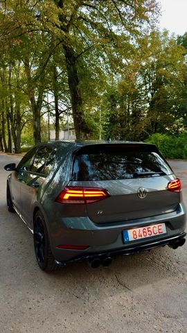 Volkswagen Golf 2.0 R TSI DSG 4MOTION