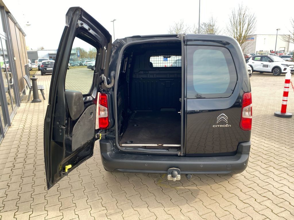 Fahrzeugabbildung Citroën Berlingo 1.5 Diesel 100 M S&S Club *AZV*Sitzh*PD