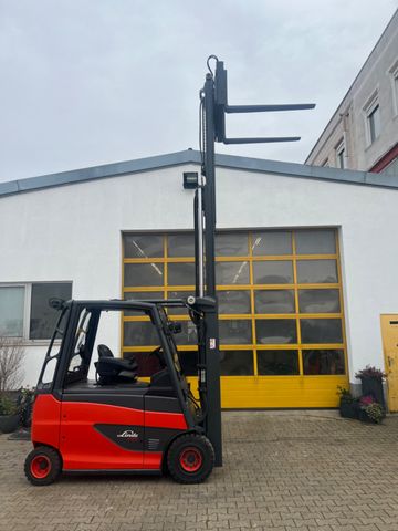 Linde E 25 HL-01/600 Zinkenverstellgerät 17900.- Netto