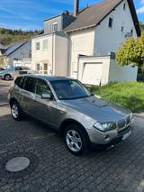 BMW X3 30d  - BMW 330 mit Diesel-Antrieb: Geländewagen