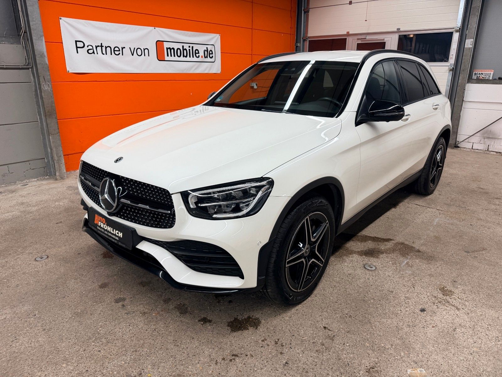 MERCEDES-BENZ GLC 200 4Matic AMG Line designo Burmester Kamera