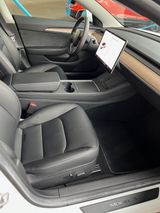 Tesla Model 3 Allradantrieb mit Dualmotor Performa... - Tesla Model 3 in Köln