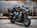 Harley-Davidson FLHTKSE CVO Electra Glide Ultra Limited -1.Hand! - Offers