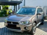 Mitsubishi Outlander 2.0 Automatic  Invite 2WD CVT Invite - Mitsubishi Outlander in Frankfurt (Main)