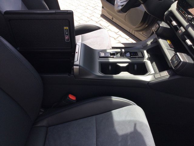 Rav 4 Plug-In Hybrid Style