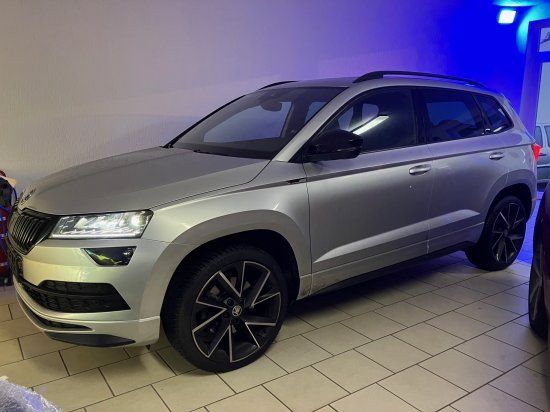 Skoda Karoq 1.5 TSI Sportline PANORAMA-NAVI-SHZ-AHK