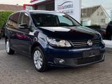 Volkswagen Touran Style BMT/NAVI/PARKPILOT/SHZ/AHK - Volkswagen Touran Style mit Diesel-Antrieb